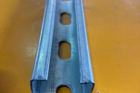 30x27x1mm C Askı Konsolu